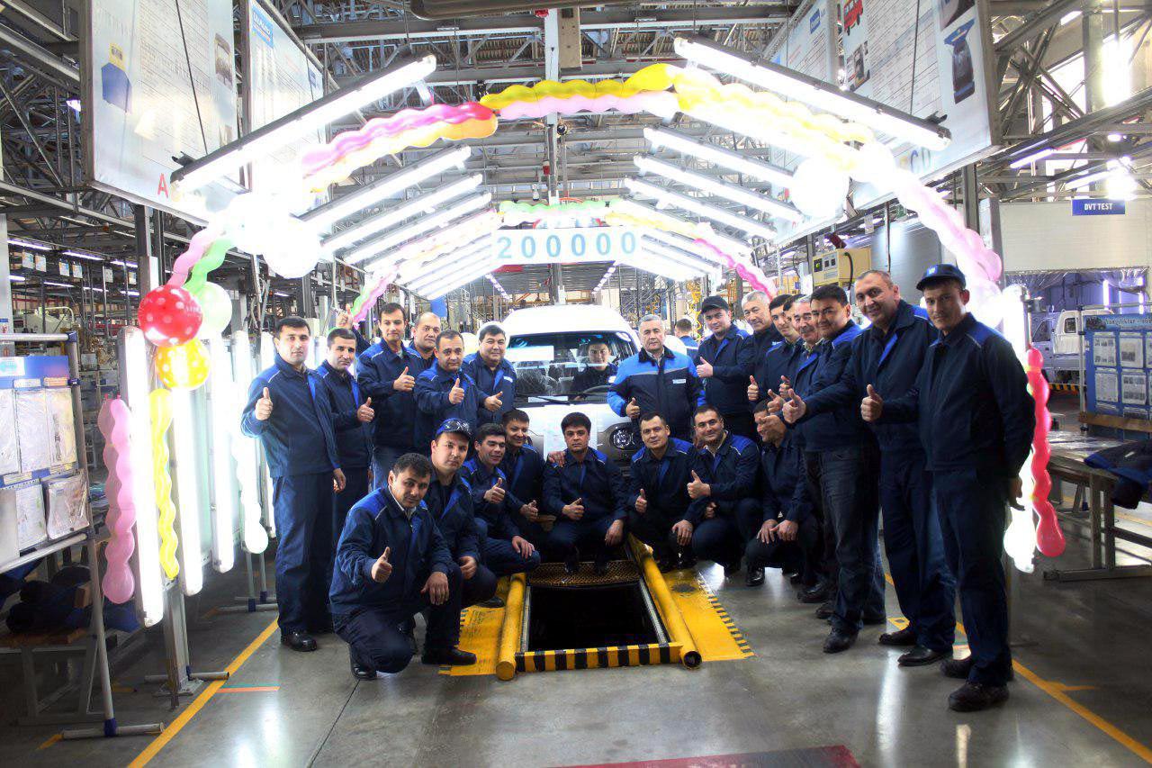 Хорезмский филиал UzAuto Motors выпустил 200 тысячный автомобиль
